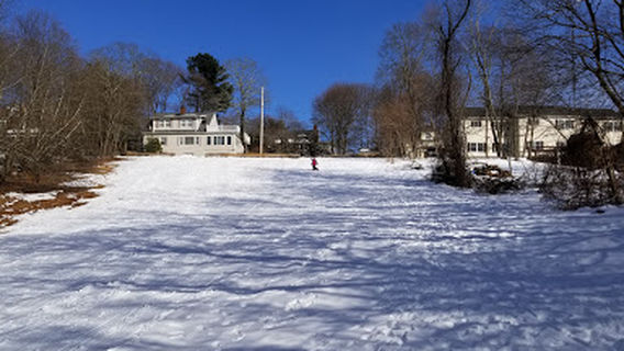 Pettee's Sledding Hill