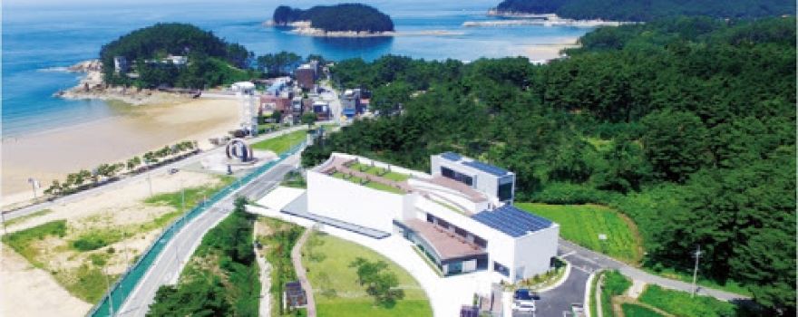 유류피해극복기념관