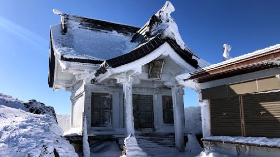 Zao Kattamine Shrine Okumiya