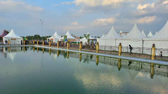 Alun-Alun Lamandau Tersenyum