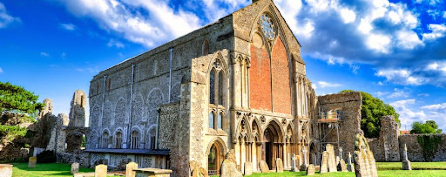 St Mary & Holy Cross Church
