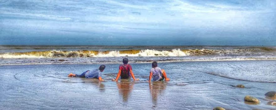 Pantai Sendang Sekucing