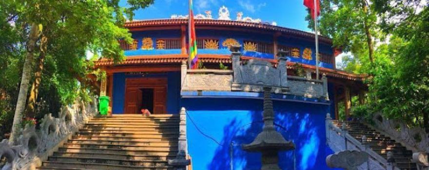 Đền Ông Hoàng Bẩy - Đá Thiên
