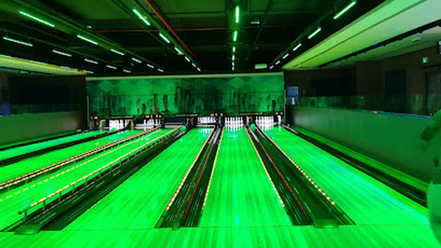 300 Bowling Center