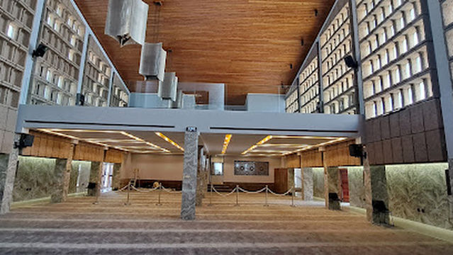 Masjid Ebrahim for men only