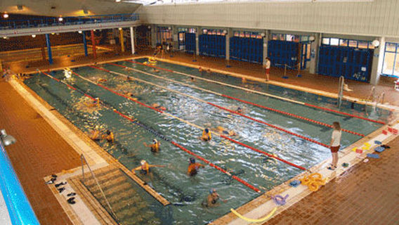 Piscinas Municipales Fermín Cacho