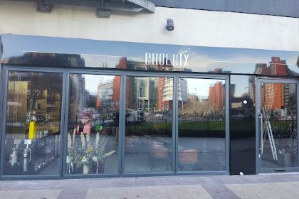 Phoenix Live Music Restaurant & Bar 桐·燒烤音樂酒吧