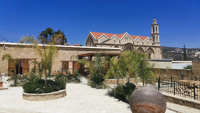 Cultural Center of the Municipality of Germasogeia Πολιτιστικό Κέντρο του Δήμου Γερμασόγειας