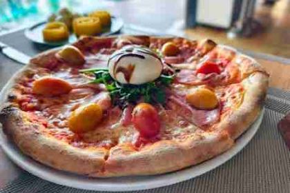 The Commune | Terrace & Bar