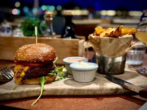 Harbor CookHouse & Club