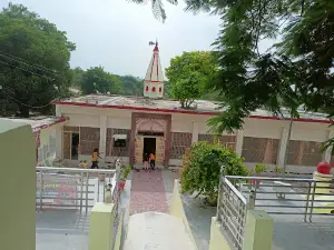 power Chauraha {kalpi}