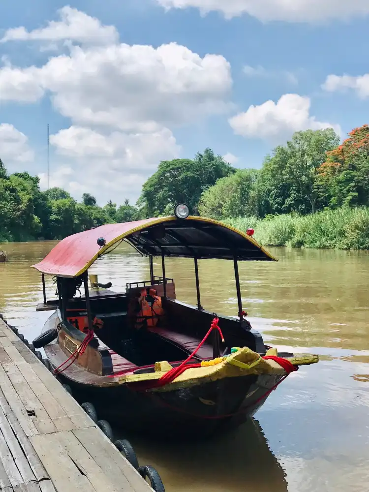 Hotels near Ping River