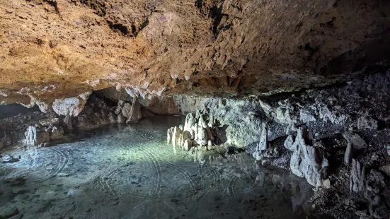 Cascade Caverns