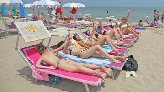The Women's Beach