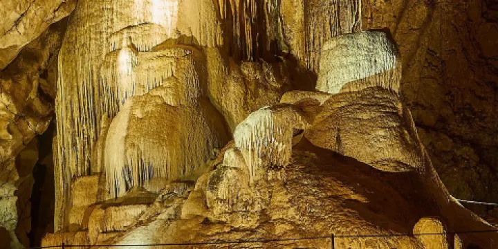 Wellington Caves & Phosphate Mine