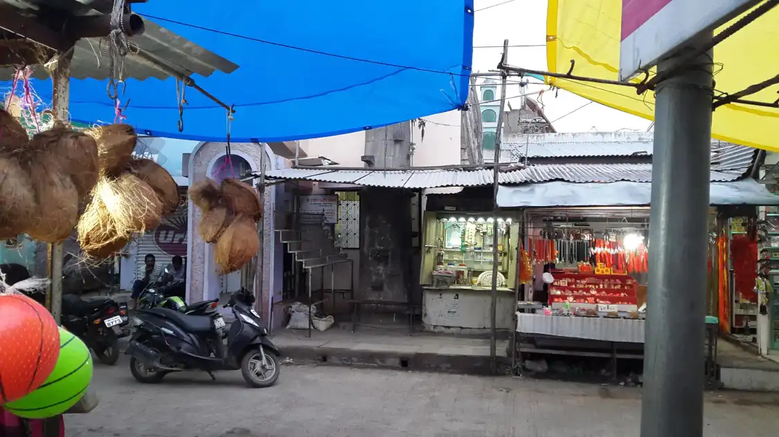 Hotels near Moreshwer Ganesh Mandir Temple