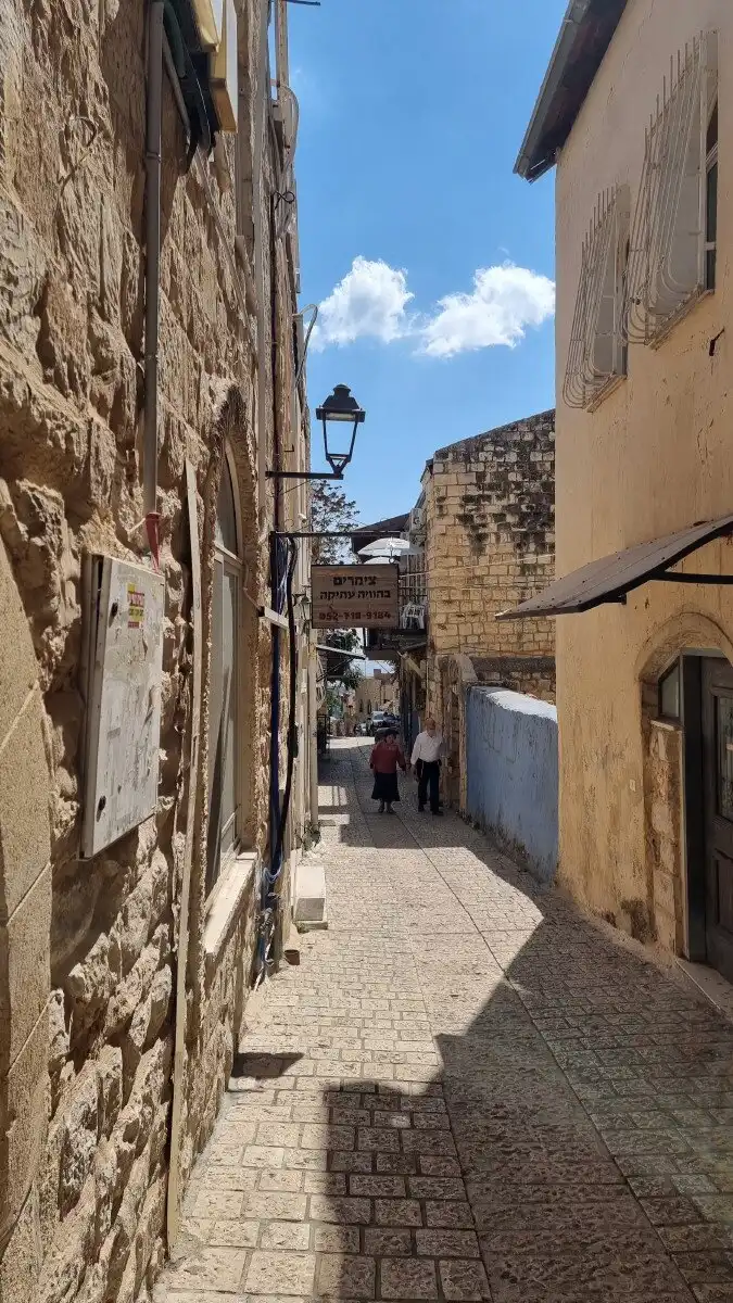Hotels near The old city inn Tzfat