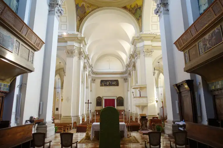 Các khách sạn gần Abbey Summaga