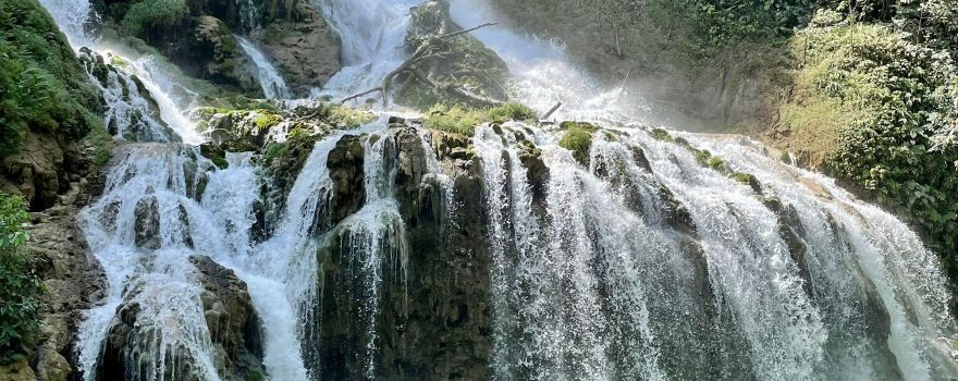 Lapopu Waterfall