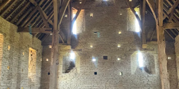 Middle Littleton Tithe Barn