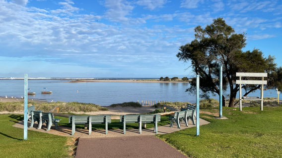 Pelican Feeding Point Kalbarri
