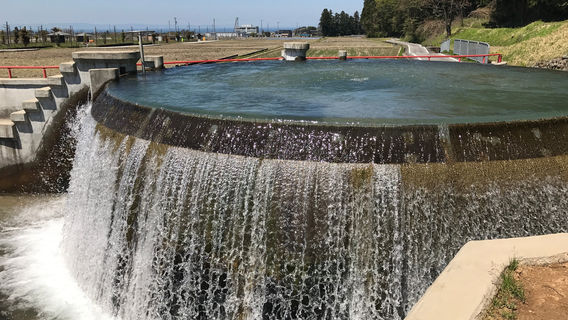 Higashiyama cylindrical water diversion tank