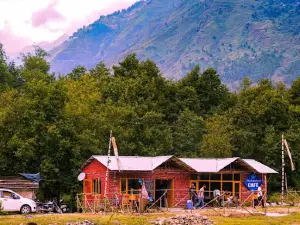 Paragliding in Manali, River Rafting Manali, Camping - Manali Backpackers