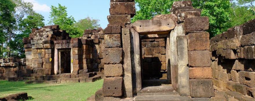 Wat Thep Prasat Sa Kamphaeng Noi