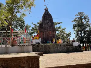 Choti Madagan Ashram