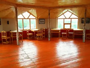 Хөвсгөл Эко тур жуулчны бааз Khuvsgul Eco Tour Tourist Camp
