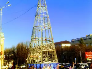 Pamyatnik "Naveki S Rossiyey" V Oznamenovaniye 400-Letiya Prisoyedineniya Kabardy K Rossii