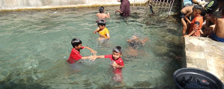 Kolam Mata Air Labat