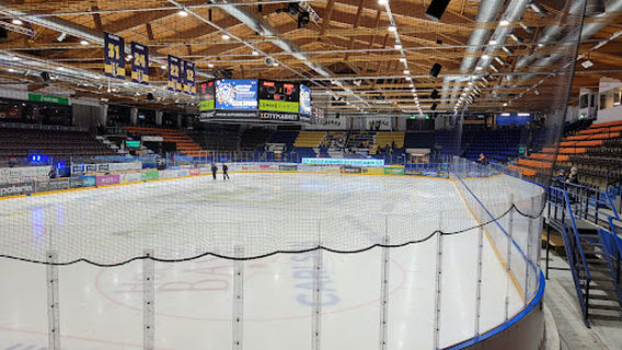 Ikioma Areena Jäähalli