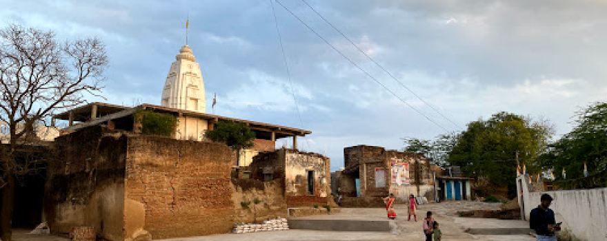Shri Digamber Jain Parshavnath Mandir ,Simar,Viragma