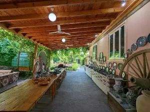 Ceramic Workshop of Rustam Usmanov