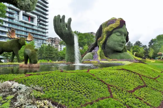 Hotels near Jacques-Cartier Park