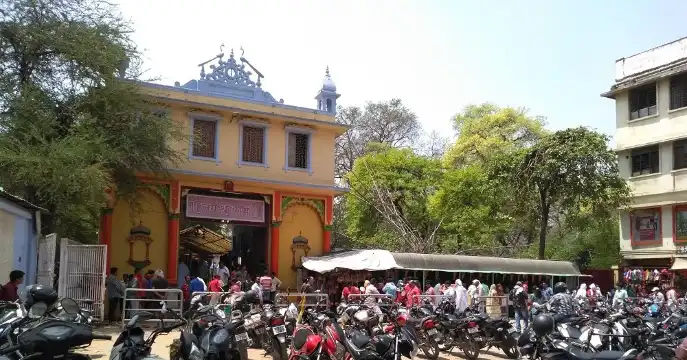Hotels near Sankat Mochan Hanuman Temple, Varanasi