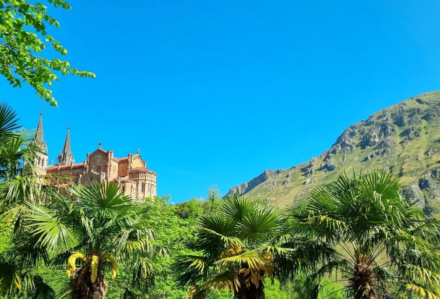 Malaga to Asturias Flights