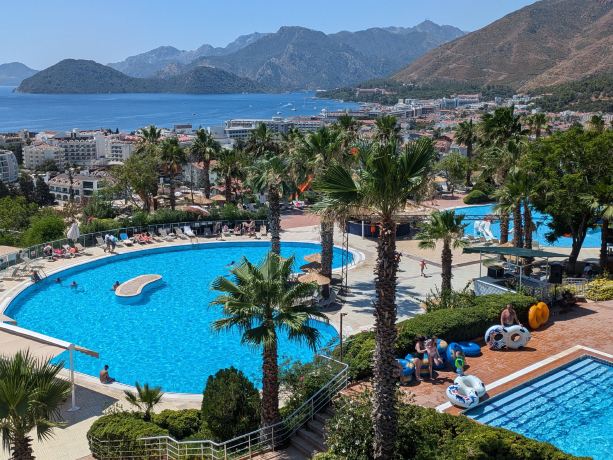 AquaDream Water Park