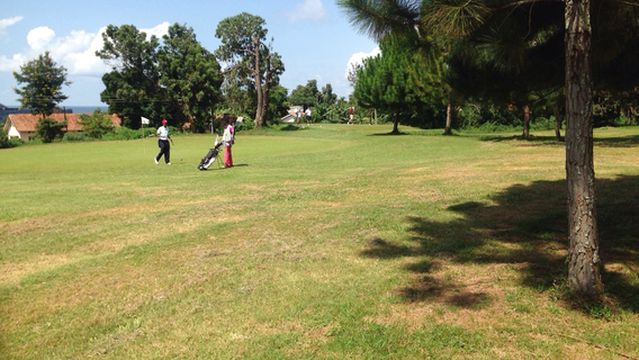 Энтеббе Клаб