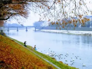 Uzh River