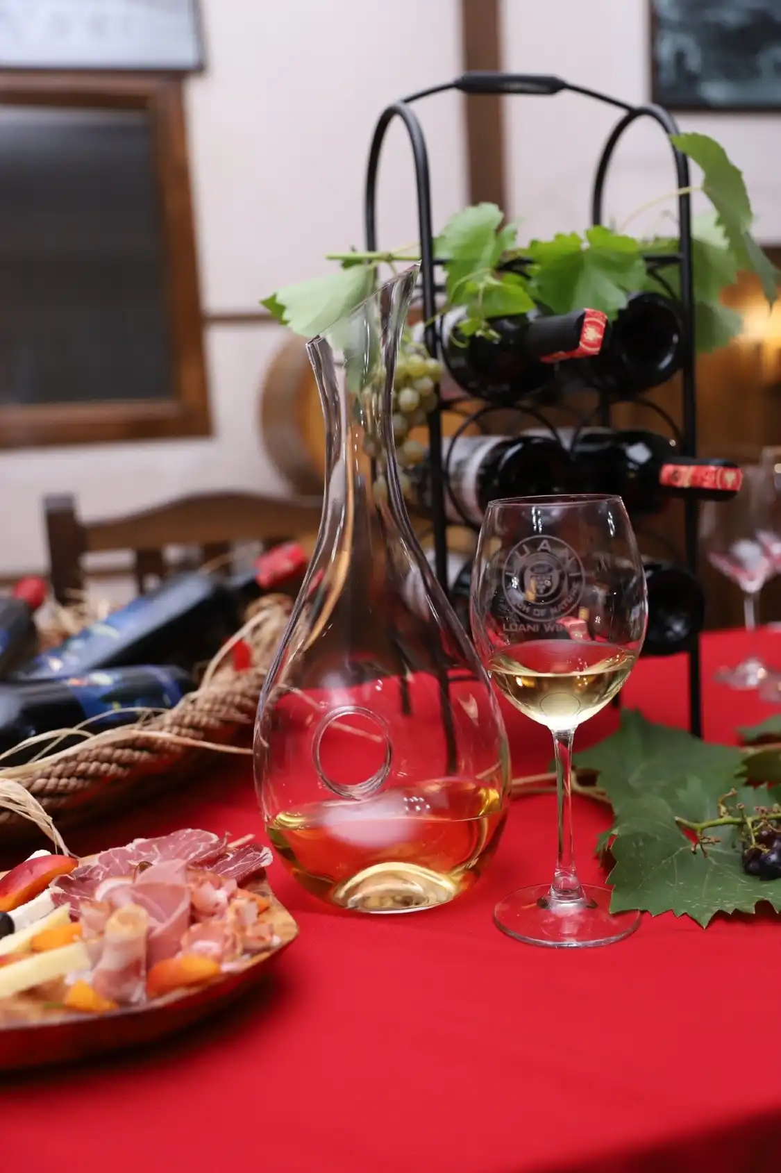 Hotels near Luani Winery