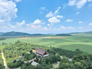 Wat Tham Khao Prathun