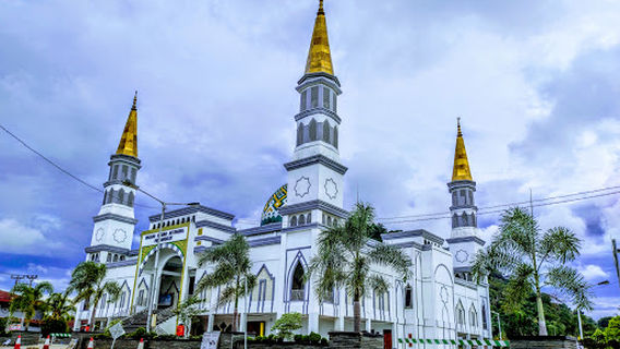 Masjid Besar At-Taqwa