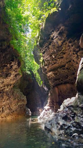 Baggao Bluewater Falls and Cave