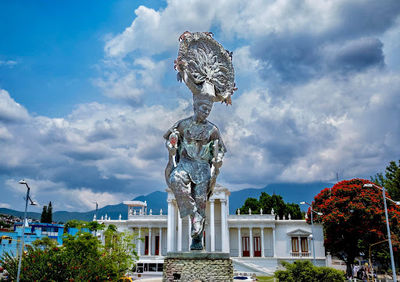 Fuente de las 8 Regiones