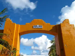 Little San Salvador Island