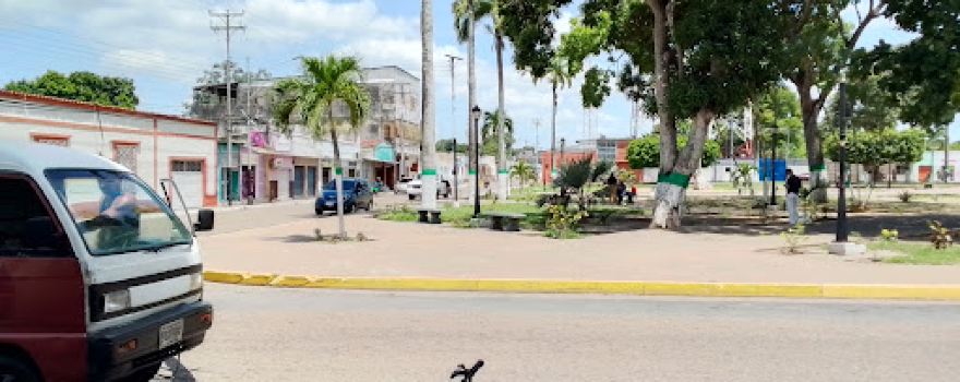 Plaza Bolívar de Punta de Mata.