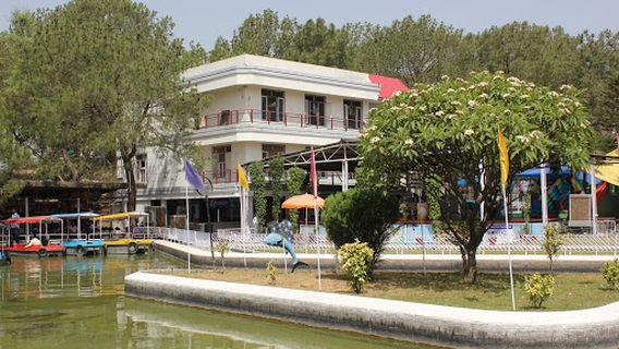 Bombay Hotel and Restaurant