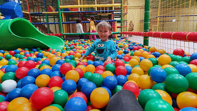 Hopplahopp, IDS Indoor Spielplatz GmbH